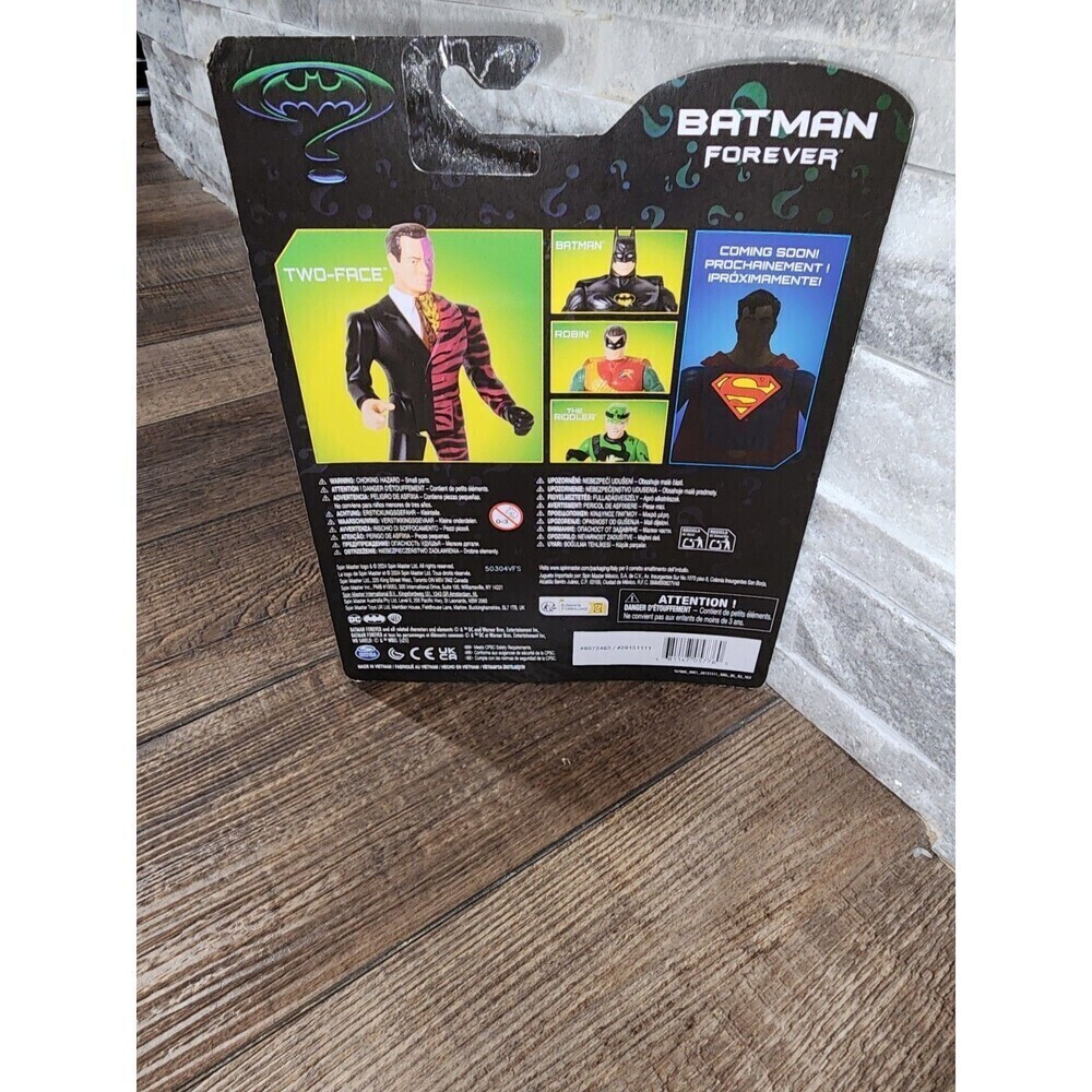 DC Comics Batman Tommy Lee Jones as Two-Face Retro Collection Action Figure - Picture 2 of 3